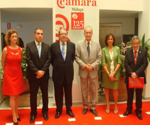 Homenaje a Andrés García Maldonado, por todo el personal de la Cámara de Comercio de Málaga