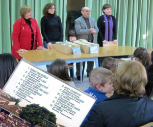 Los alumnos del CEIP Cervantes graban un disco de canciones infantiles tradicionales