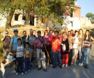Senderismo nocturno en Jayena,  por huellas de caminos viejos, bajo la luna llena