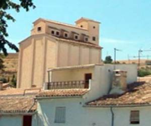 La Junta de Andalucía cede el silo a Alhama por 50 años para fines comunitarios
