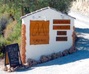 "A la gente le gusta mucho la terraza panorámica y, por supuesto, la comida"