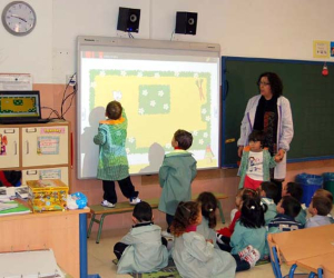 Las pizarras digitales llegan al CEIP Cervantes de Alhama