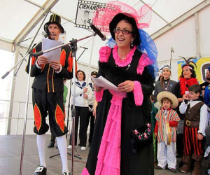 El primer día del Carnaval se inició con el pregón y se retomó la tradición más alhameña