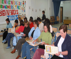 Se pretende formar a los padres para la educación de sus hijos