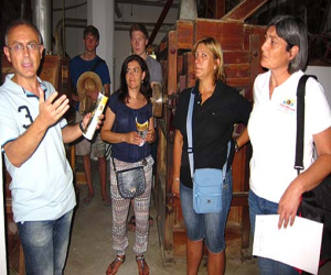 Se recupera para visitas la fábrica de harinas La Purísima