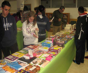 Feria del libro 2013 en el IES Alhama