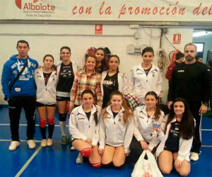Los equipos de voleibol de Alhama vuelven a competición tras las vacaciones