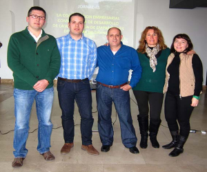 La asociación de empresarios de Alhama consigue reunir a cincuenta de ellos en una jornada de convivencia