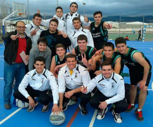 Los equipos de voleibol y baloncesto se clasifican para los play-off