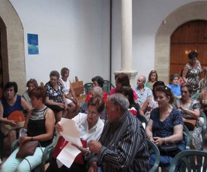 Tarde de poesía en el Hospital de la Reina