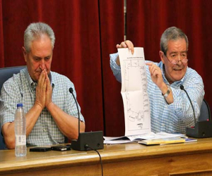 Intenso debate sobre el destino del pilar de la torre de la iglesia