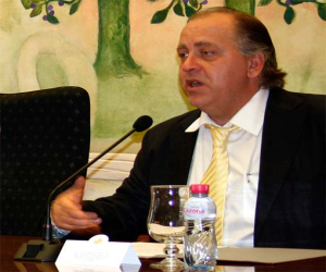 El alhameño Ignacio F. Benítez candidato a rector de la Universidad de Jaén