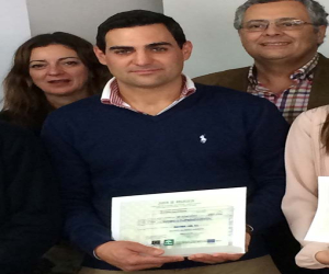 Un estudiante de FP del IES Alhama gana el premio Emprendejoven con una idea de taller de vehículos híbridos 
