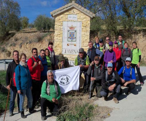 El club senderista Navachica de Jayena celebra su primer año caminando