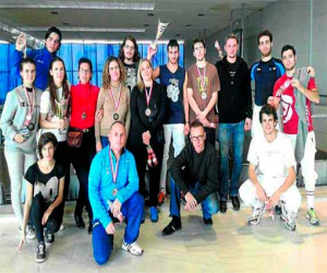 Alba Fernández, hija de la Comarca, destaca en la esgrima, modalidad de sable