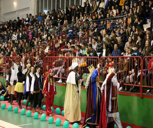 Animación e ilusión en la cabalgata 2015