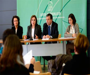 La Junta de Andalucía y la Fundación Cajasol buscan en Granada a jóvenes empresarios con ideas innovadoras