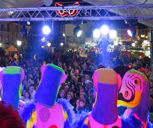 Alhama tomada por las más diferentes criaturas en el Domingo de Piñata 2015