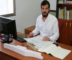 El alhameño Silverio Gálvez nuevo arquitecto superior