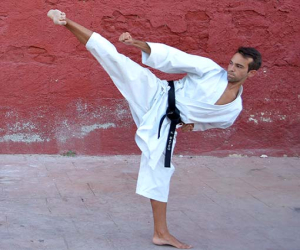 El alhameño Kevin Mateo representará a la universidad de Málaga en los próximos campeonatos de España de karate