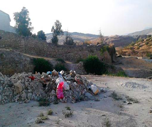 Escombrera y basurero en pleno barrio árabe