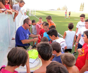 En verano los niños también tienen su liguilla de fútbol