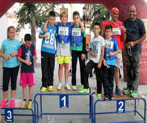 Carrera solidaria “un kilo un dorsal”, en Jayena