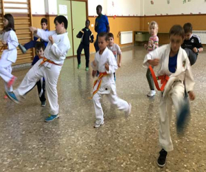 Ventas de Zafarraya se une a la práctica de karate