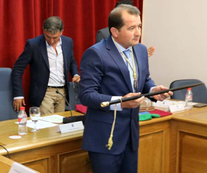 Por primera vez en Alhama: Tres políticos liberados con sueldo, el alcalde 31.500 euros al año