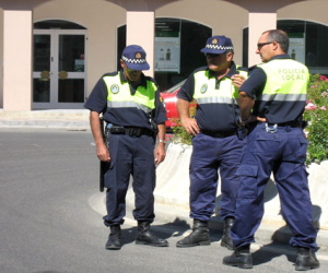 Los Ayuntamientos de Granada podrán compartir sus policías locales cuando necesitan reforzar el servicio 