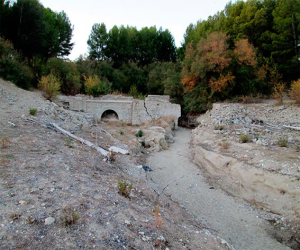 El Pantano de los Bermejales, lo que el agua aflora