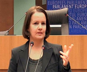 Este 8 de abril, Día de los Gitanos, Juan de Dios Ramírez-Heredia pide una maldición gitana para Mara Bizzotto