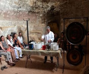 Concierto de cuencos de cuarzo, alquímicos, gongs Nibiru y Júpiter y tambor oceánico en las Mazmorras