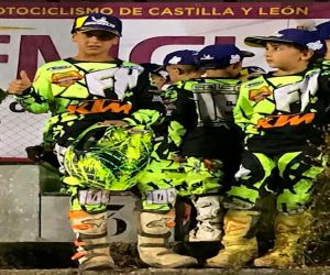 Roberto Romero consigue la tercera posición en la última prueba del nacional de Supercross