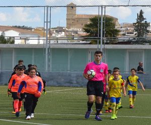 Las chicas de la UD Alhameña pierden el segundo puesto