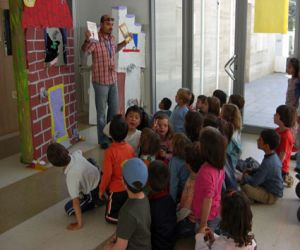 Exposición 'Un cole de cuentos'. Cuentos de ayer para escolares de hoy