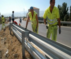 Diputación comienza la colocación de quitamiedos menos peligrosos para los motoristas