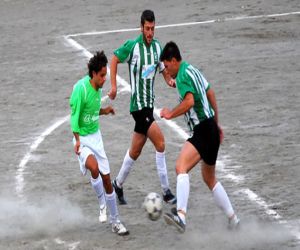 La Alhameña gana y convence