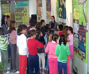 Los niños se familiarizan con la naturaleza