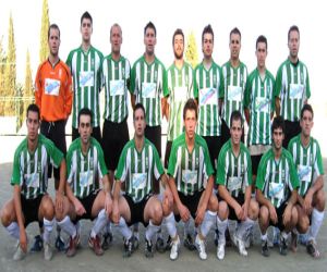 La UD Alhameña sale del descenso goleando