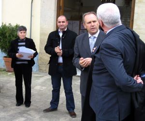 IU de Alhama hace llegar al Consejero sus reivindicaciones