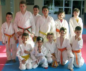Campeonato de kárate, modalidad de katas, para principiantes