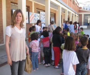 El CEIP Cervantes celebra con éxito su I Feria del Libro