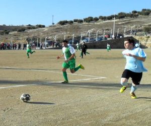 El Jayena CF ofrece a su afición una gran victoria y se clasifica matemáticamente para la Liguilla de ascenso