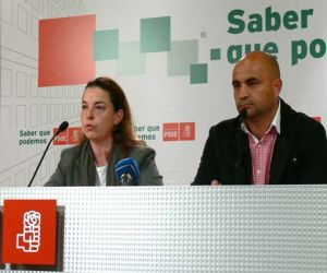 El PP privatiza la ayuda a domicilio en Alhama y crea una situación de incertidumbre en los trabajadores