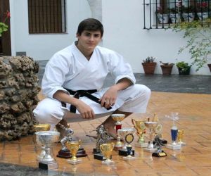 Manuel Miranda cinturón negro de kárate