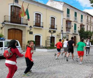 Paul Bateson comenzó su carrera de mil kilómetros por la investigación y tratamiento de la sordera en Granada