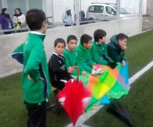 Los alevines ganan y convencen