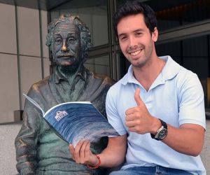 ‘Calle Elvira’ recoge en su número estival un artículo de Antonio Arenas titulado ‘El origen del etnocentrismo alhameño’