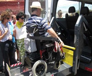 El centro ocupacional presentó la adaptación de su vehículo gracias a la colaboración ciudadana